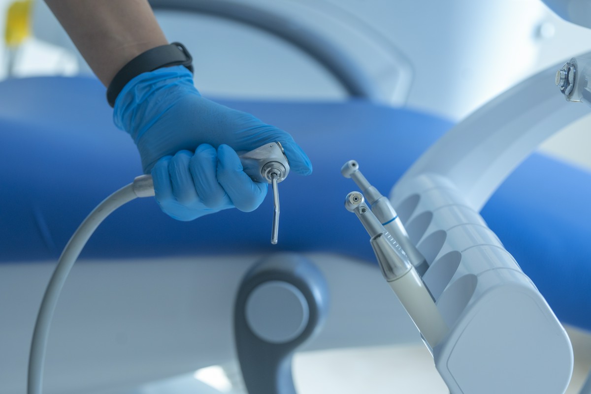 Nowoczesne technologie w usuwaniu kamienia nazębnego